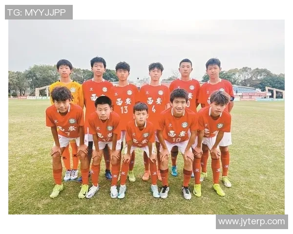 西安足球队的战术风格与赛季表现深度解析 西安足球队的战术风格与赛季表现深度解析