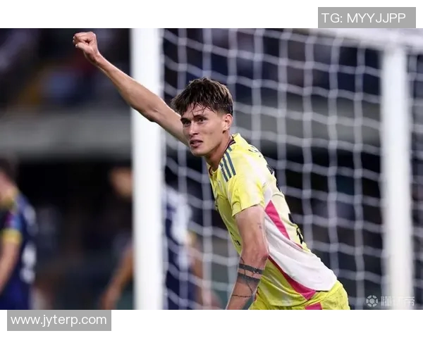 弗拉霍维奇在赛季中的精彩表现引发各界关注与期待 弗拉霍维奇在赛季中的精彩表现引发各界关注与期待