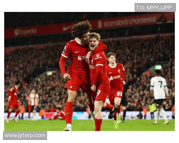 曼联与热刺精彩对决视频集锦回顾精彩进球与关键时刻分析