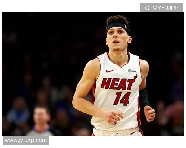 泰勒希罗的篮球之路：从新秀到明星的蜕变与挑战