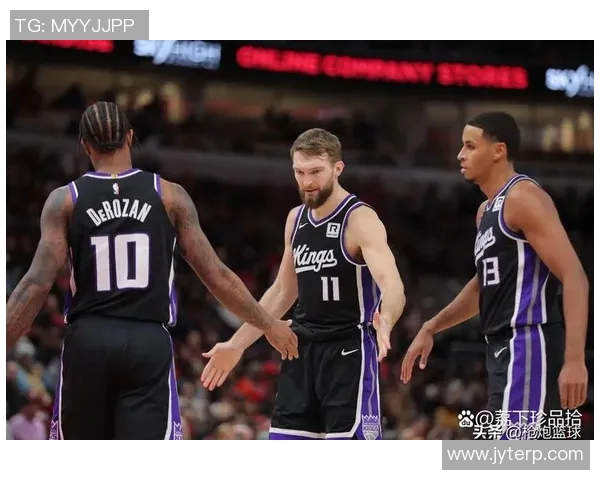 国王队与尼克斯在2012年赛季的精彩对决与历史回顾