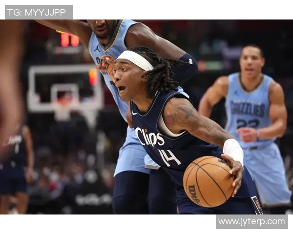 福冈黄蜂迎战京都不死展开激烈对决期待精彩瞬间与精彩表现