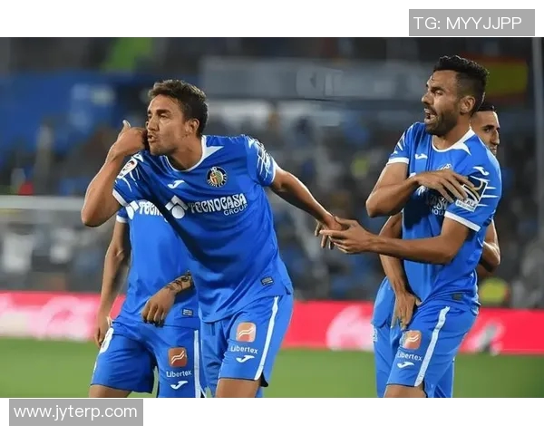 皇马主场迎战赫塔费争夺西甲积分榜关键战役 皇马主场迎战赫塔费争夺西甲积分榜关键战役