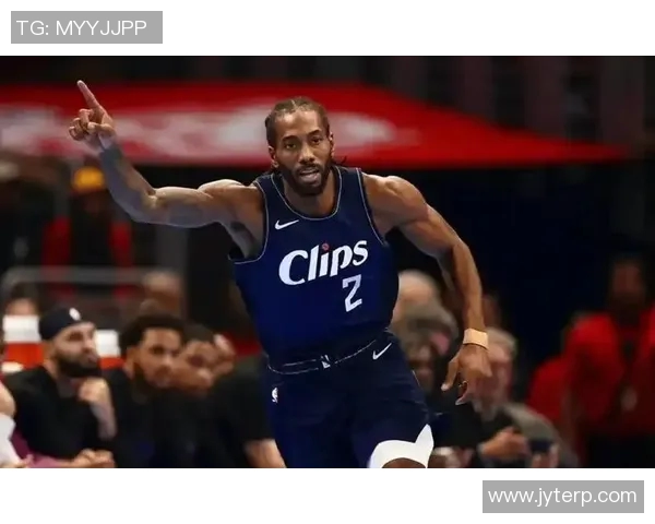 莱昂纳德缺席引发争议快船被联盟警告面临处罚风险 莱昂纳德缺席引发争议快船被联盟警告面临处罚风险