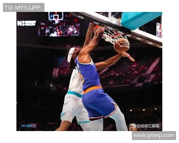 雷霆与尼克斯全场激战回顾球员表现与精彩瞬间一览