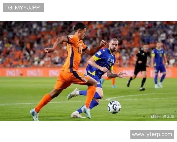 意大利与荷兰欧国联对决雨中激战精彩瞬间回顾 意大利与荷兰欧国联对决雨中激战精彩瞬间回顾