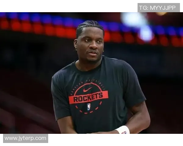 克林特卡佩拉:从默默无闻到NBA篮板王的奋斗历程与成就 克林特卡佩拉:从默默无闻到NBA篮板王的奋斗历程与成就