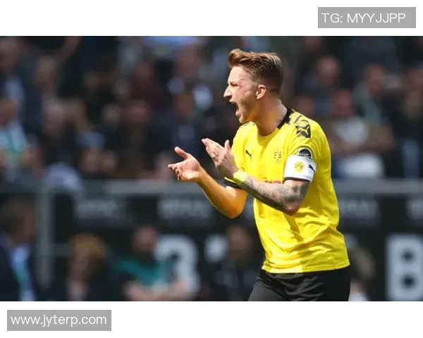 布拉格与多特的精彩对决揭示了欧洲足球的魅力与竞争激烈程度 布拉格与多特的精彩对决揭示了欧洲足球的魅力与竞争激烈程度