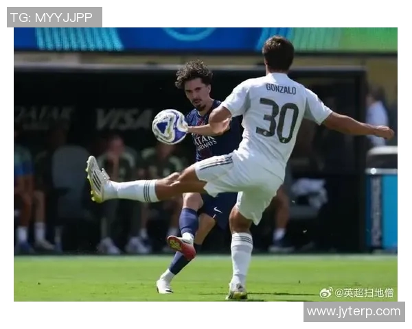 挪超布兰迎战劲敌全力争胜球迷期待精彩对决 挪超布兰迎战劲敌全力争胜球迷期待精彩对决