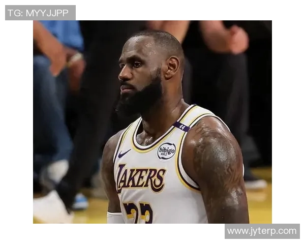 湖人双星詹姆斯与戴维斯的巅峰对决谁能引领球队走向辉煌