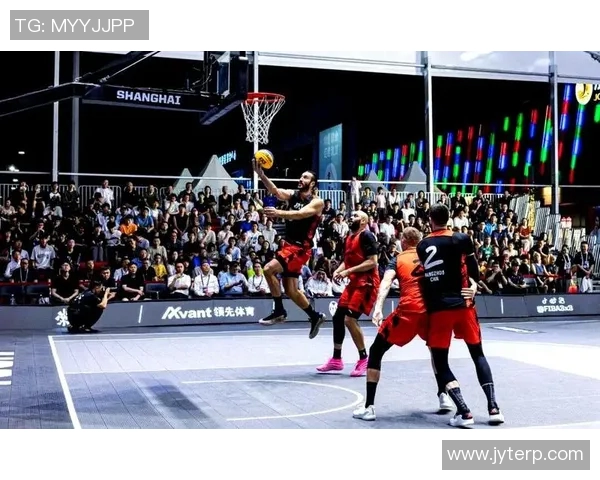 篮球周明星盛典聚焦球场英雄与精彩瞬间的完美结合